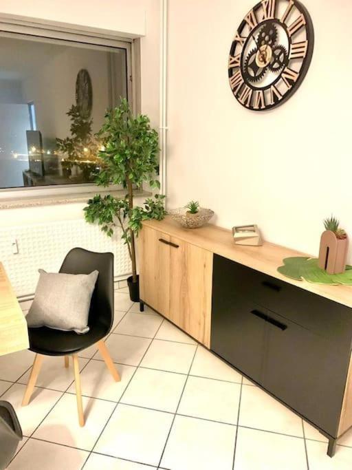 Tour De L'Europe, En Plein Centre Avec Parking. Apartment Mulhouse Luaran gambar